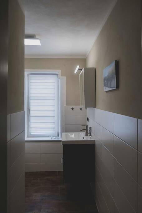 Moderne Wohnung im Herzen der Natur - Ingo's Dream Babelin Exterior foto